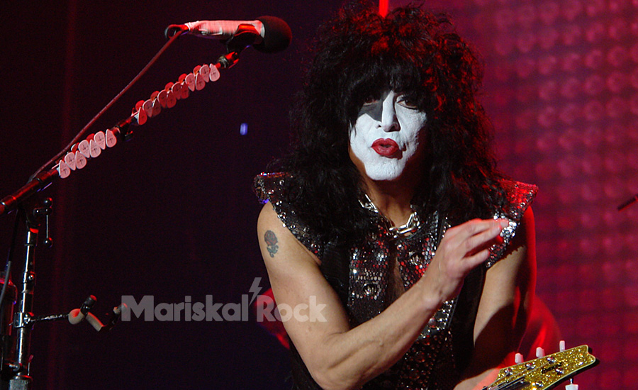 Paul Stanley admite que hay canciones de Kiss que ya no son apropiadas para su edad y lo ejemplifica con una que acaban de tocar en directo